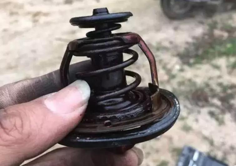 灏忔澗138鎸栨満楂樻俯鎬庝箞瑙ｅ喅,鎸栨満鍑虹幇楂樻俯鏄摢浜涙柟闈㈠鑷寸殑