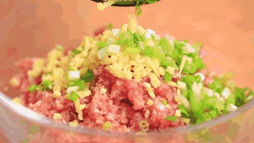 饺子馅不能加什么调料,饺子馅最好不要放两味料