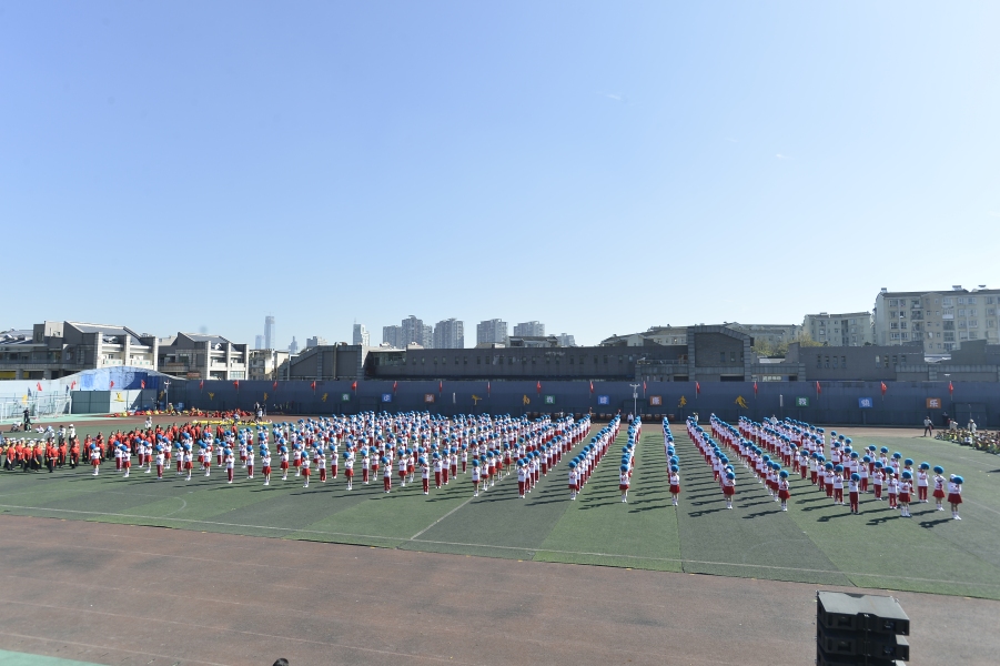 观山湖区“萌娃”运动会开幕了来看看这里有没有你家的小宝贝