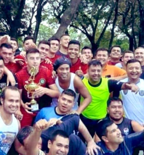 监狱球王小罗,监狱球王小罗全集