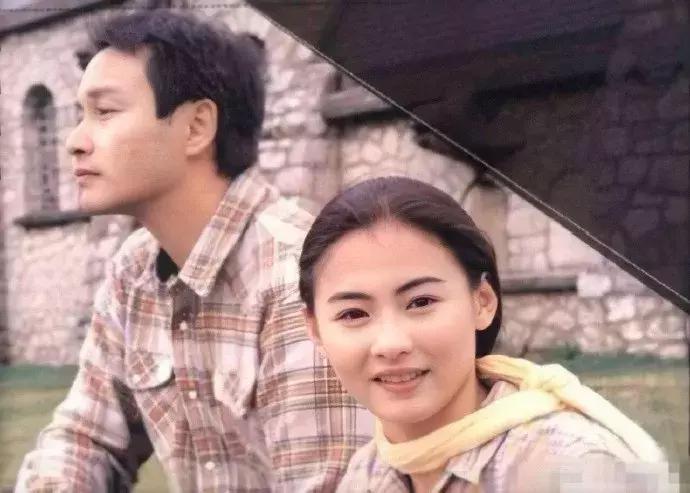 张柏芝多少岁离婚,张柏芝离婚多少岁