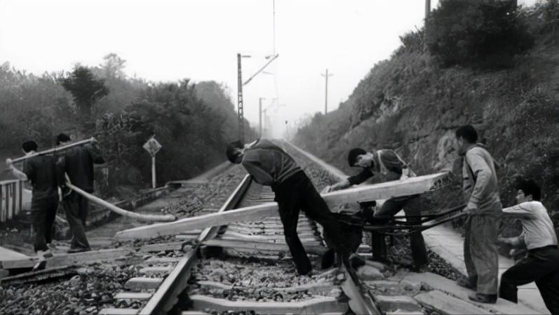 少帅吕正操,吕正操回忆录张学良