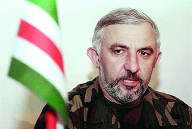 车臣叛军头目巴萨耶夫怎样死的,车臣头目巴萨耶夫结局