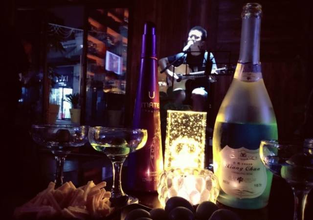 武汉适合一个人去的小酒馆,武汉不贵小资的酒馆