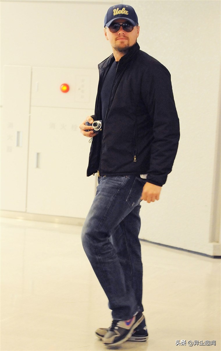 莱昂纳多迪卡普里奥年轻时有多帅,莱昂纳多迪卡普里奥今昔对比