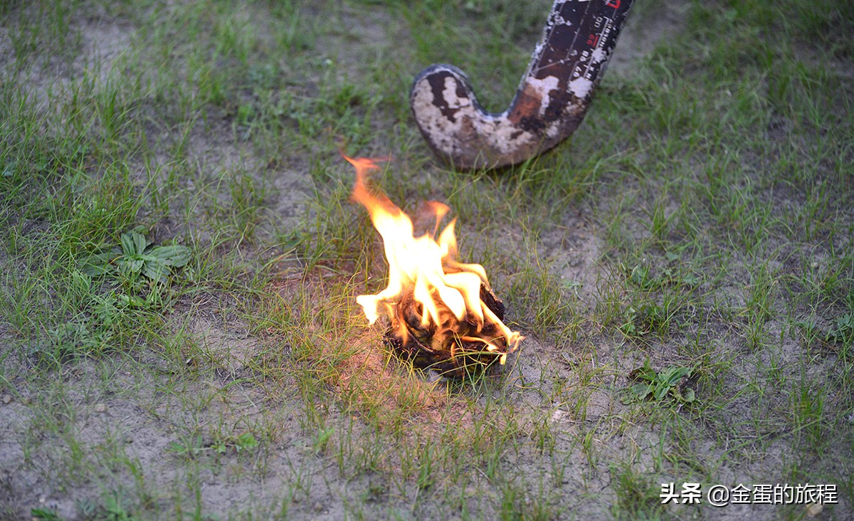 达斡尔族曲棍球与现代曲棍球,中国男足1-0乌干达