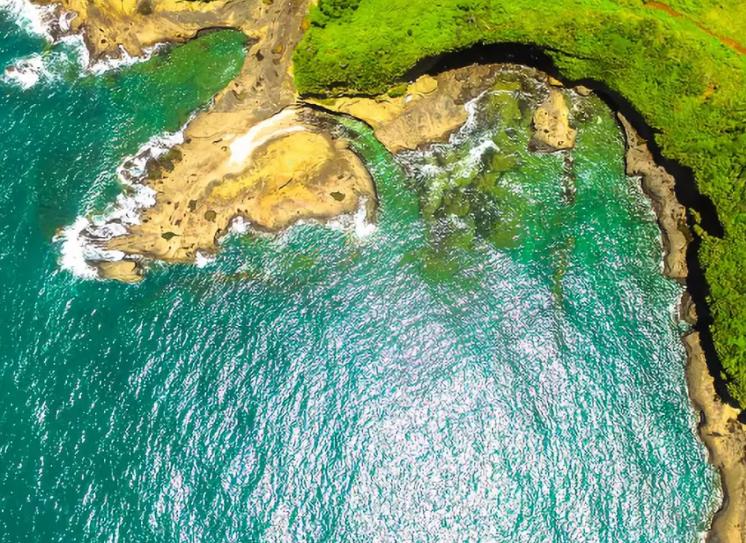 比普吉岛少的岛,比巴厘岛好玩的岛