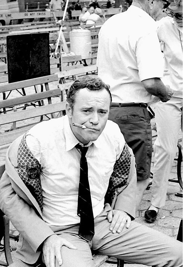 为什么欧美艺人素质高,为什么欧美男艺人普遍高大