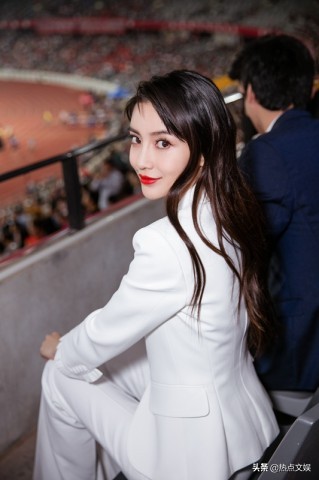 angelababy中超联赛开幕式,angelababy活动现场礼服原图