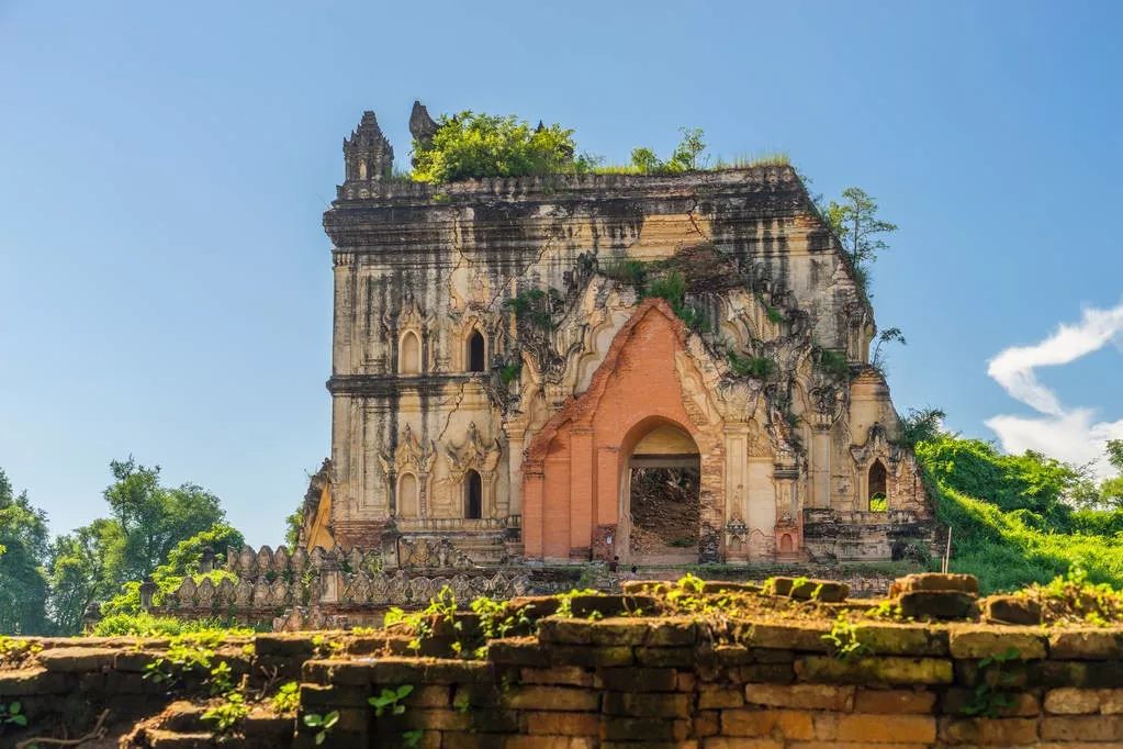 这个地方被称为“佛教之都”，随处可见寺庙，美出新高度