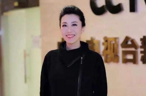 央视徐俐现状,王冰冰重返央视幕后