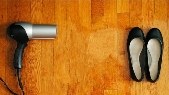 新买的鞋小了夹脚怎么办,鞋子走路弯曲的地方夹脚