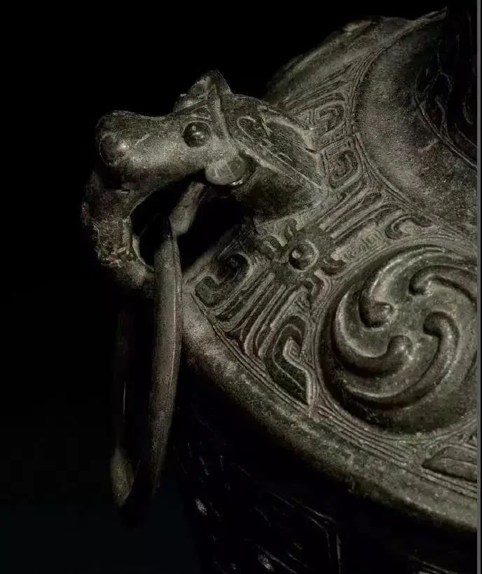 商代鸟兽纹觥,纽约战报