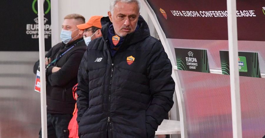 穆里尼奥执教c罗再战四年,学c罗庆祝翻车视频