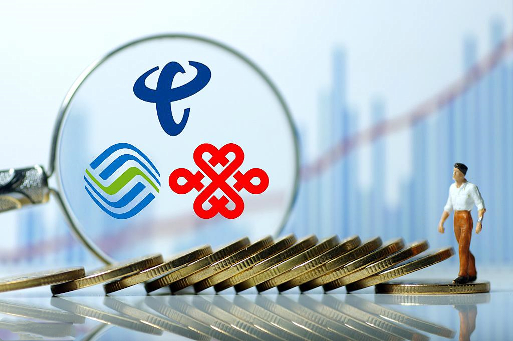 运营商的定制版合约手机价格划算，应该如何选择？
