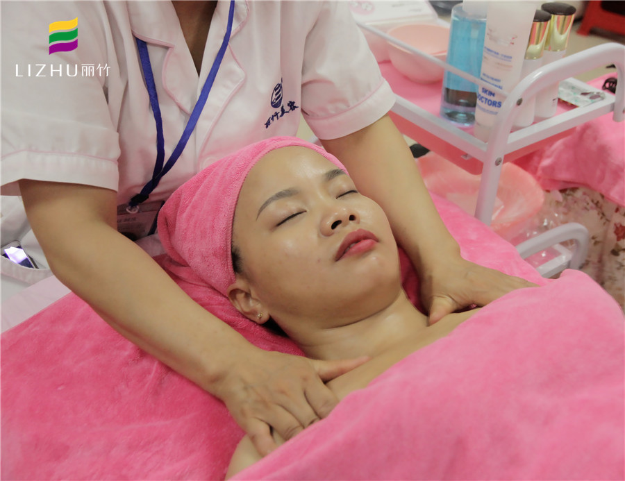 南宁江南区美容美发培训学校,南宁学美容的正规技术学校