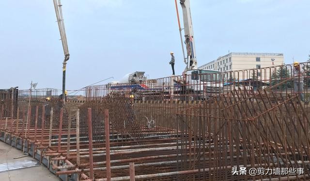 跳仓法施工缝怎么处理,跳仓法施工动画