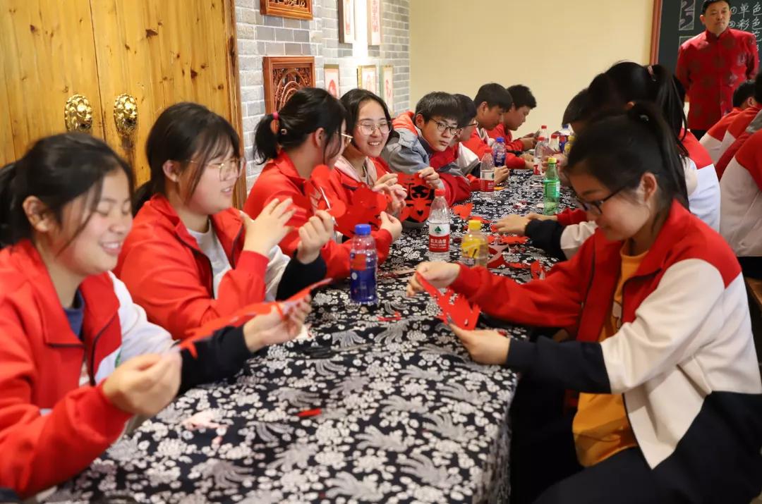 传承传统文化争当新时代好少年,继承革命传统争做新时代的好少年