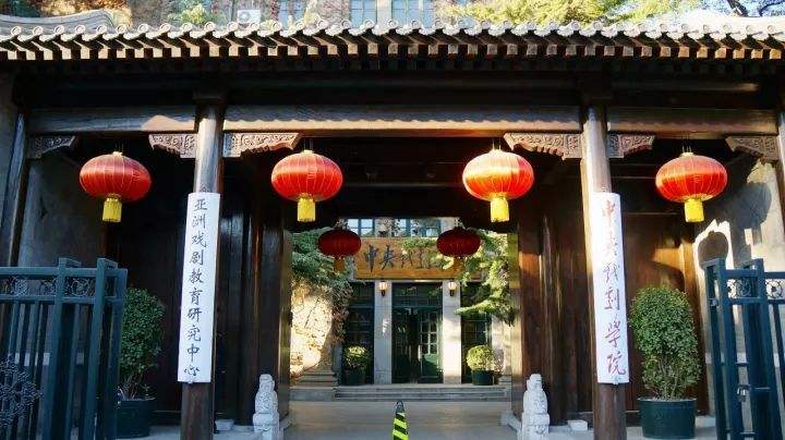 全国最小高校占地面积排名,中国占地面积最小的大学