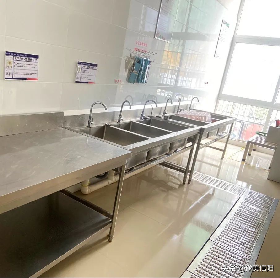 不忘初心同心同行—琵琶山学校第二届家校共同发展委员会成立大会