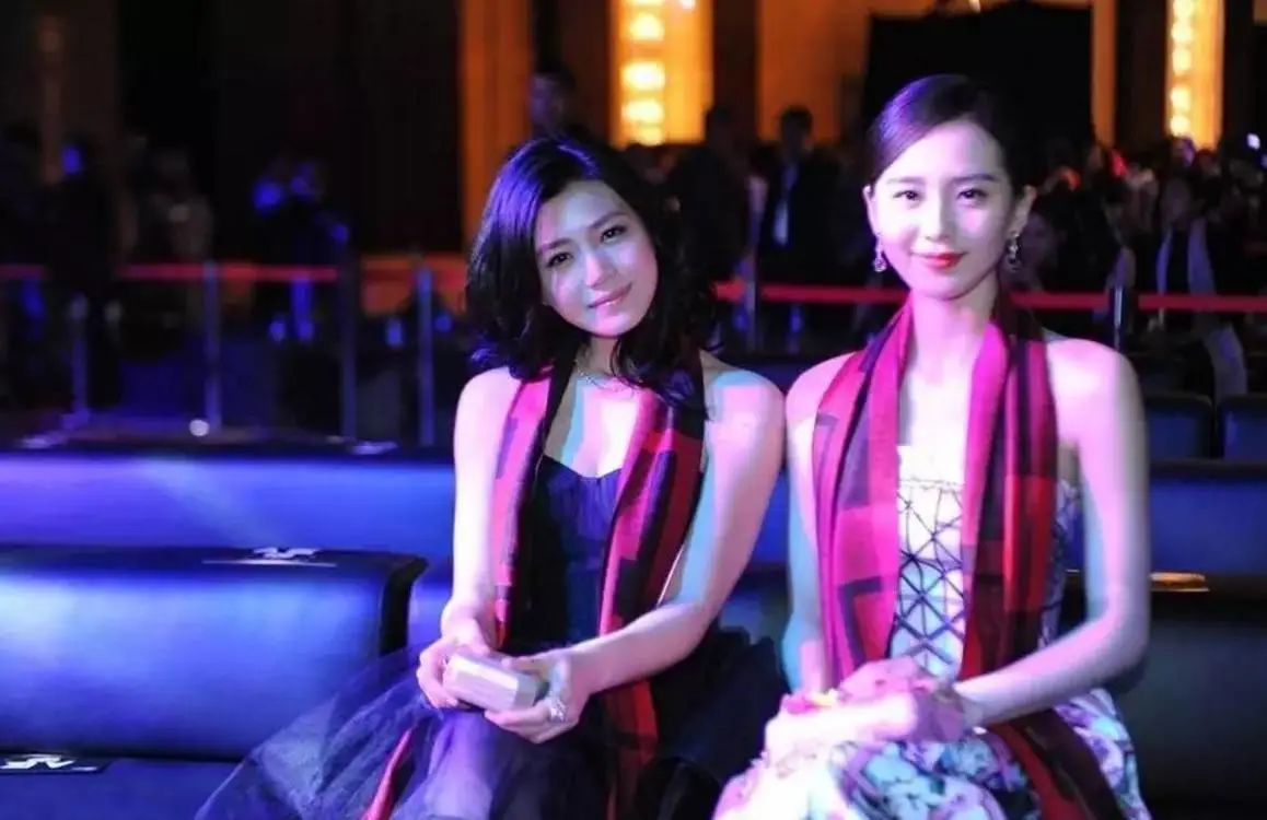 刘诗诗也有俏皮可爱的一面,刘诗诗私下仪态