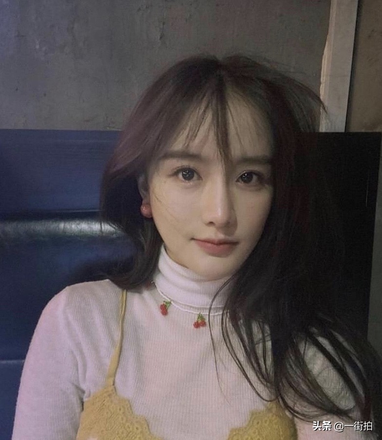 女神南笙姑娘真实素颜照片曝光,网红南笙真实长相