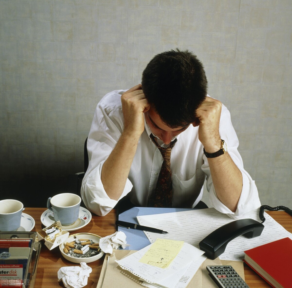 12岁孩子肚子老是疼应该挂什么科,12岁男孩得精神病