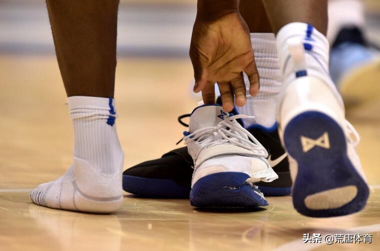 最强nba詹姆斯装备,詹姆斯戴黑面罩是哪一场比赛