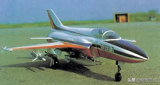 歼7两侧进气道,沈飞和歼7