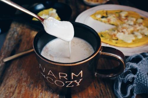 燕麦奶和普通牛奶哪个热量高,谷物燕麦好麦多