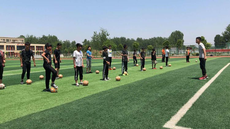 阜南校园足球,阜南地城中学足球