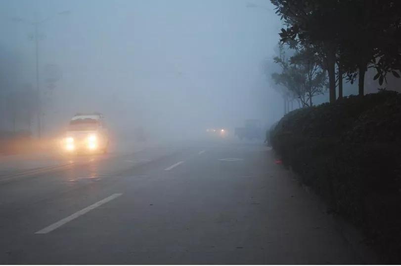 涨姿势与知识,示宽灯和雾灯的正确使用方法