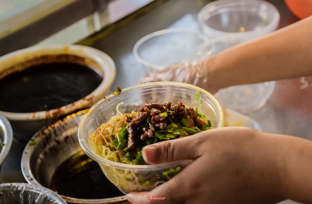 驻扎白水塘20多年，这家早餐店凭着料多量足虏获无数海口老饕的胃