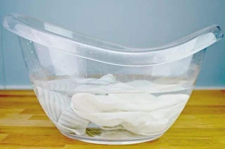 毛衣穿起来扎肉怎么办,毛衣贴身穿扎人怎么办