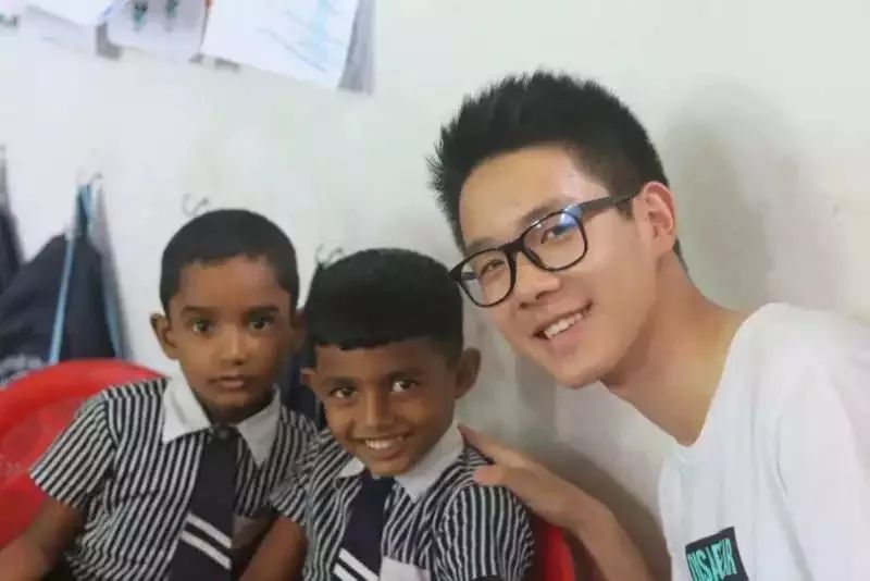 高新一中走出的“北大学长”郑方一，央视主持彰显五四青年风采！