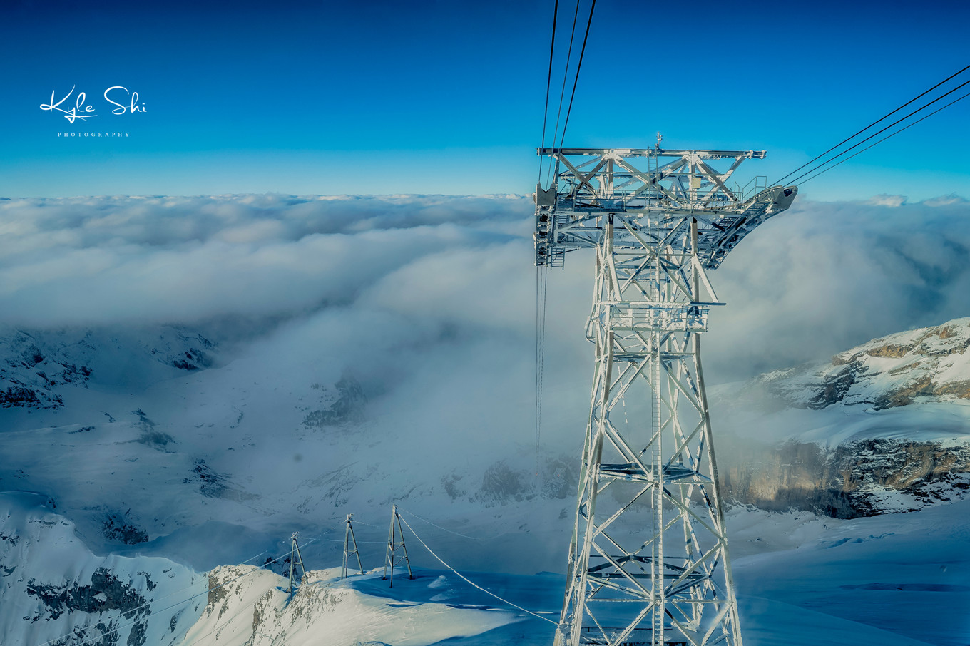 瑞士高山滑雪上演惊险与刺激,瑞士滑雪的真实感受