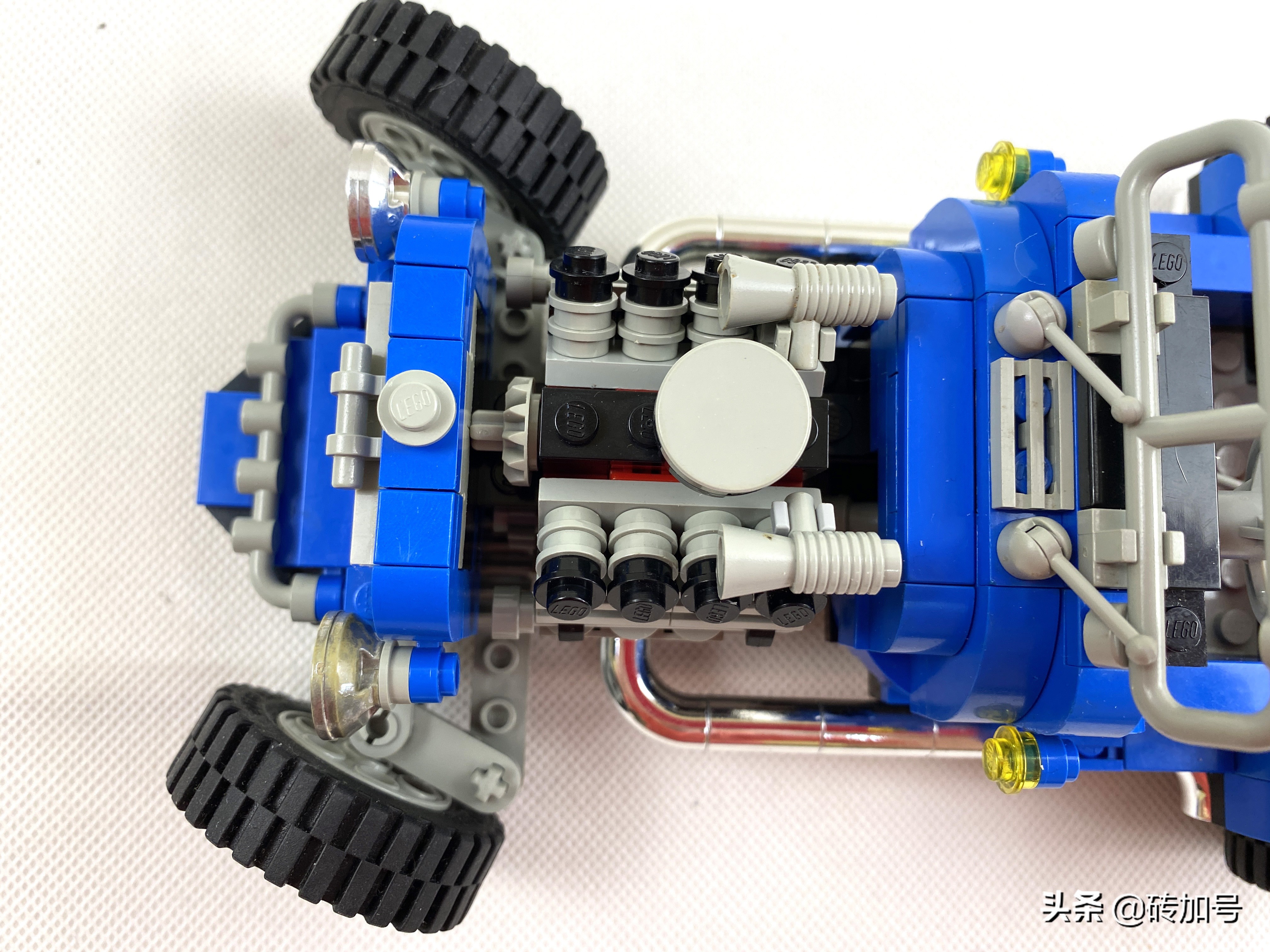 乐*官高**方出的少数几辆HotRod，借5541蓝色狂怒揭开尘封的模型小组