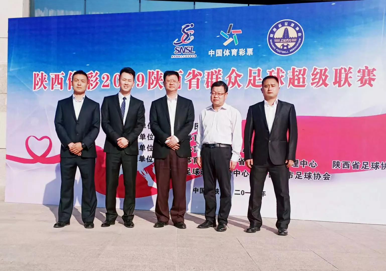 追梦人足球大神,足球追梦人踢野球