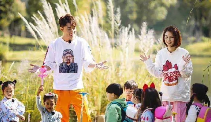 爱情和婚姻不是生活必须的,爱情可以脱离物质吗