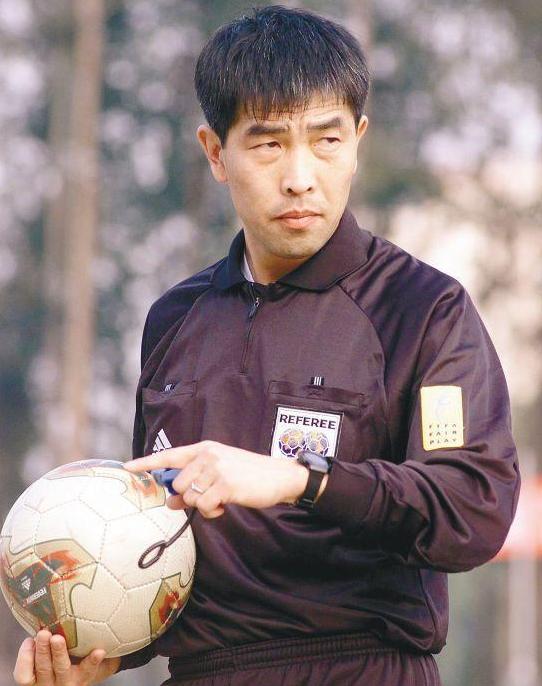 足球十大黑哨人,足球史上的十大黑哨比赛