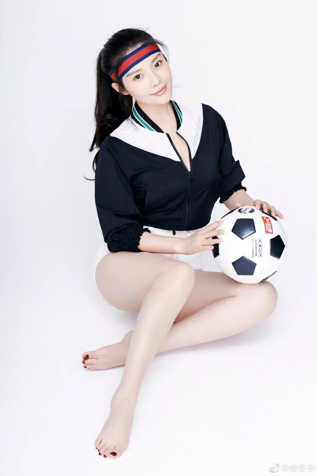 身材比柳岩更惊人,比柳岩还好身材的女人