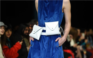 流行色2020经典蓝,今年的流行色经典蓝凭什么红出圈