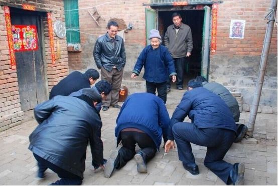 回忆童年8090过年情景,80后回忆童年过年真实视频