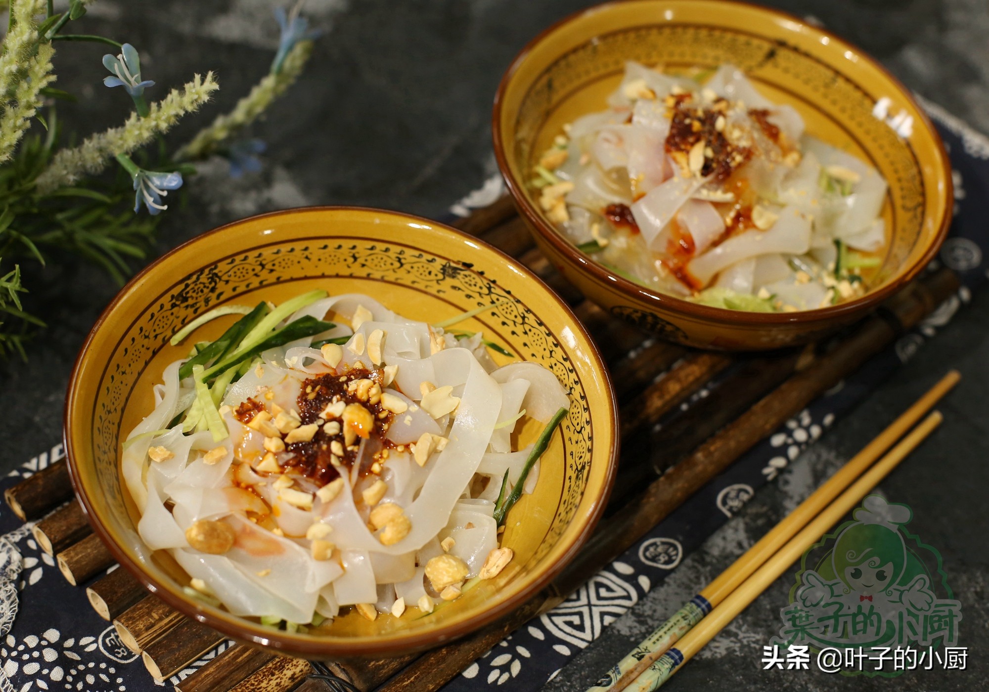 正宗凉皮做法超详细教程,正宗凉皮的做法与配方全过程