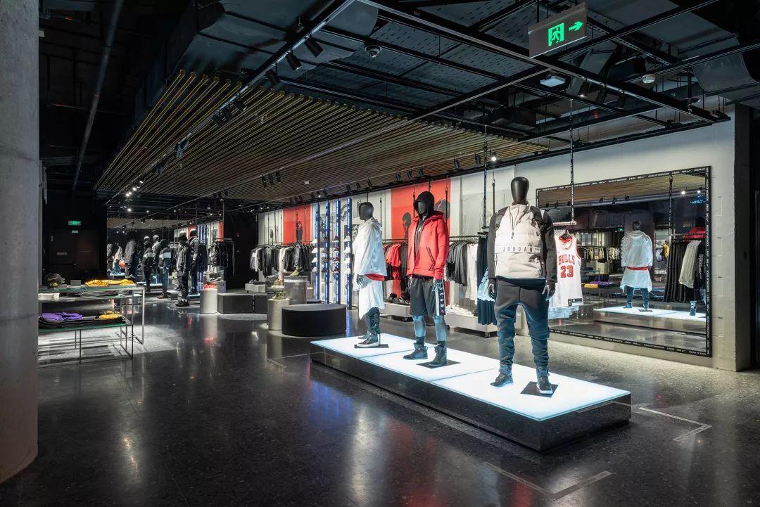 nike上海001抽鞋,魔都打卡新天地