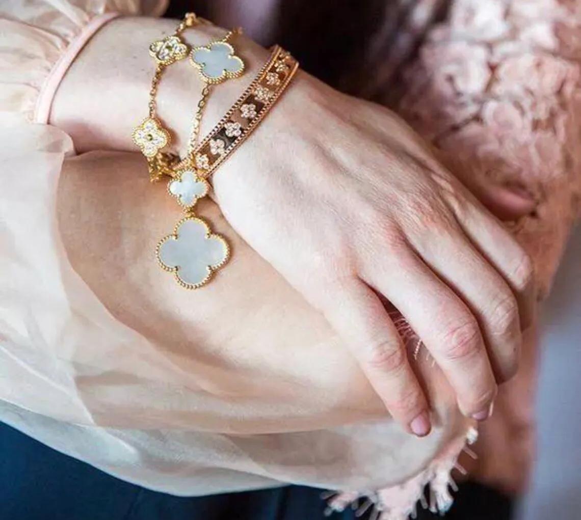 一条项链要多少克白银,梵克雅宝项链白贝母选什么样子的