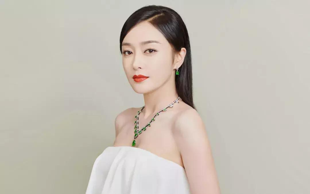 秦岚说艺人瘦得跟鬼一样,年轻的秦岚是什么样子