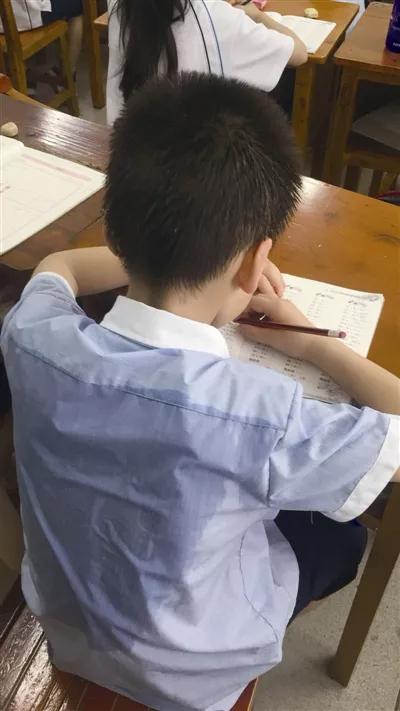 为什么pcora巴柯拉选用速干面料给宝贝做衣服？