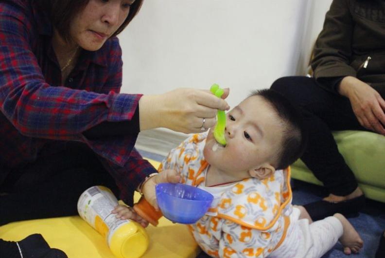 孩子咳嗽一两个月不见好,12岁小孩咳嗽一周成白肺