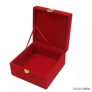 金镯子出现白斑,金镯子有白斑怎么解决